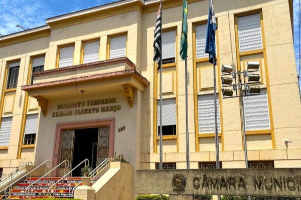 Câmara aprova remanejamento de R$ 53,7 milhões entre secretarias da Prefeitura